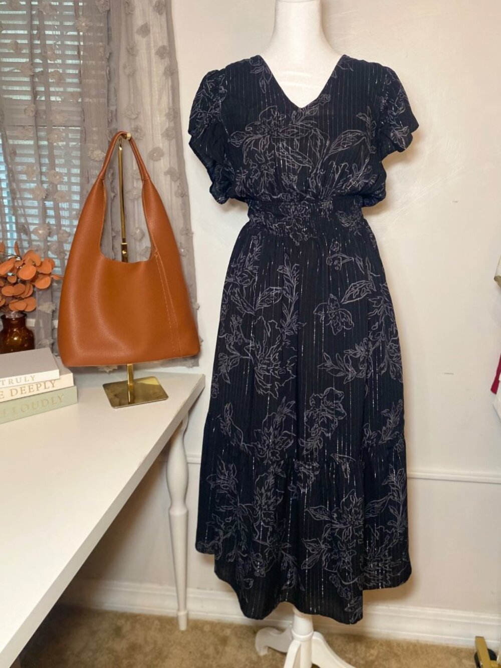 GAP Black Silver Floral Metallic Flutter Sleeve Midi Dress M NWOT